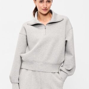 NWT Gray Half-Zip Cropped Sweatshirt